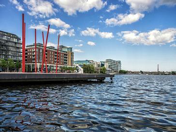 Grand Canal Hotel | Dublin 4 | Red lights in Grand Canal Square